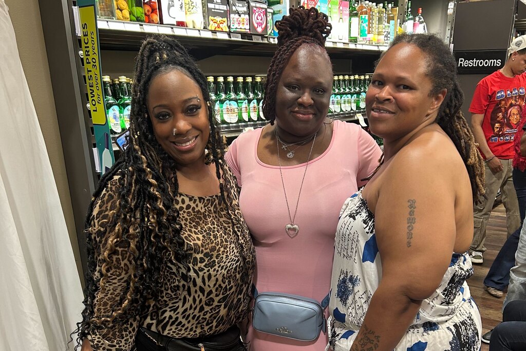 From left, Tamika Harris of Anne Arundel County met sisters Kayhonne Wooten and Titianna Thomas of Washington, D.C., since they all arrived early at the event.