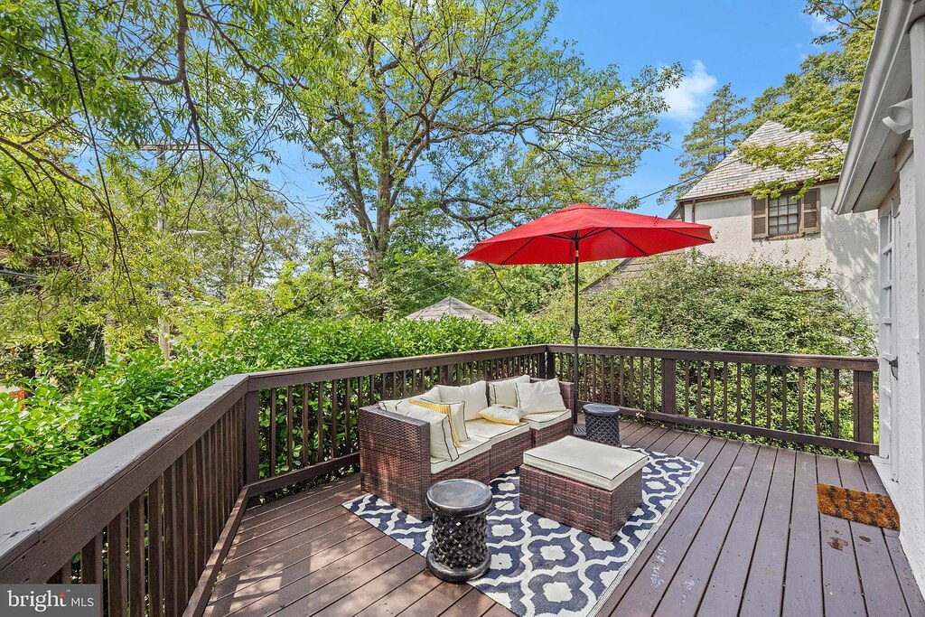 Classic 1934 home in Original Northwood