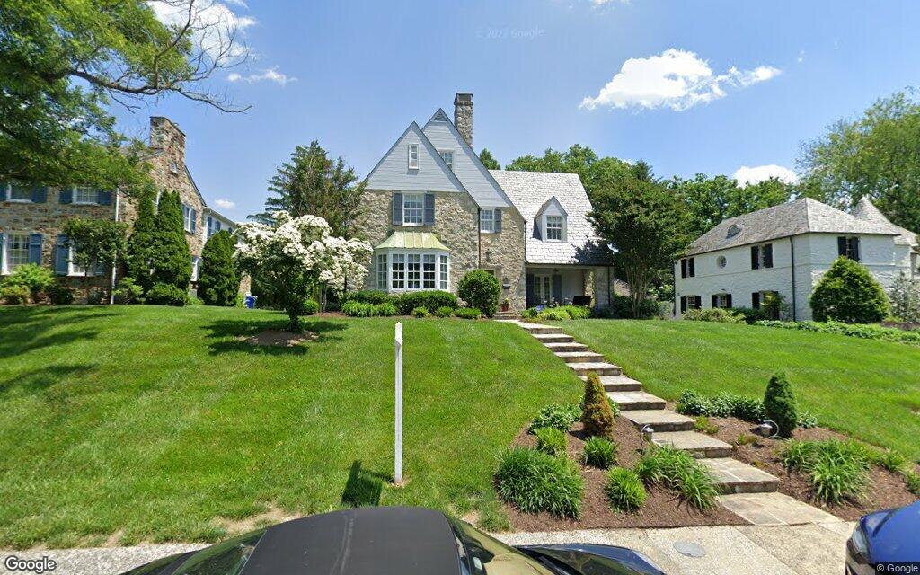 $950,000, single-family residence at 5205 Saint Albans Way
