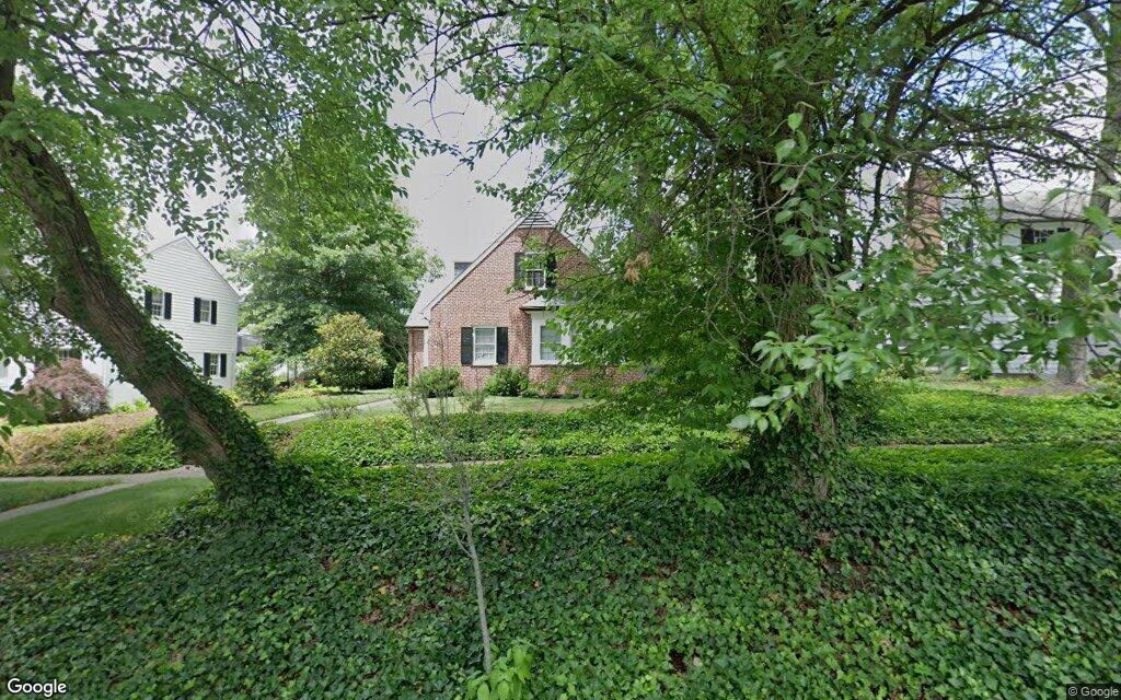 $600,000, detached house at 130 Homeland Avenue