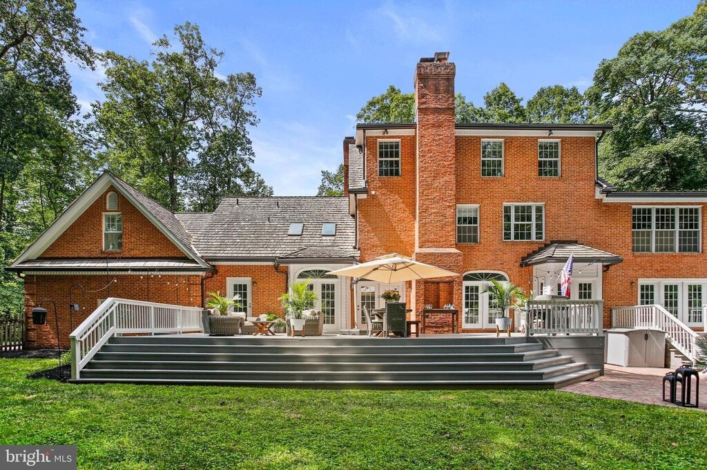 12658 Golden Oak Drive.