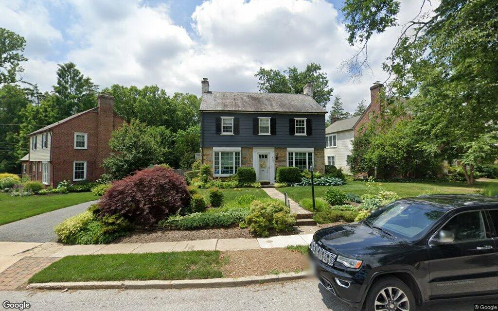 $635,000, detached house at 6300 Mossway