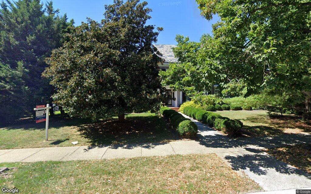 $1.2 million, single-family home at 3810 Greenway