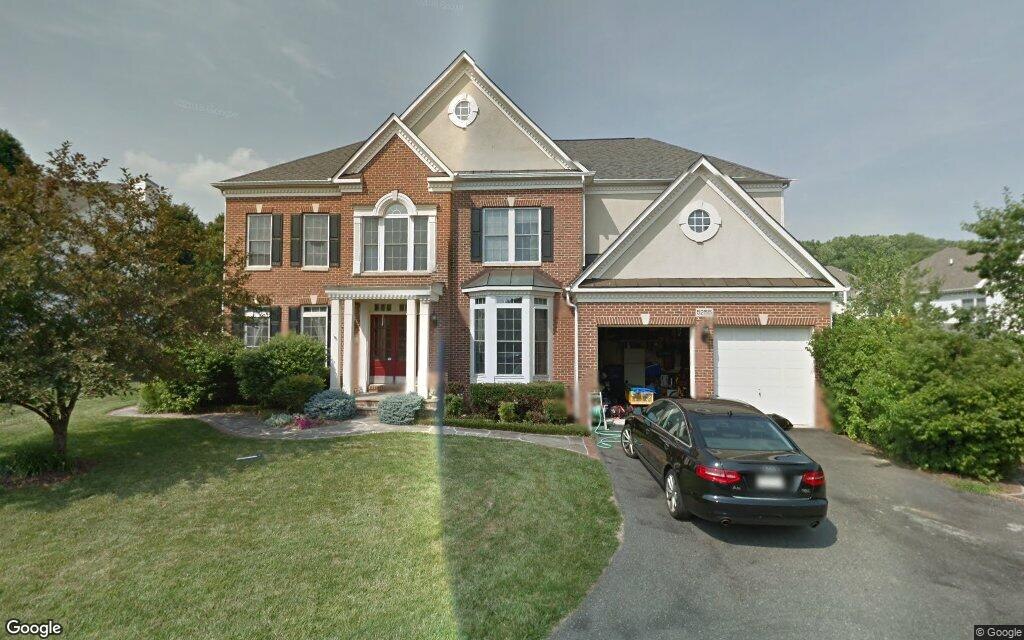 $950,000, single-family house at 5255 Grovemont Drive
