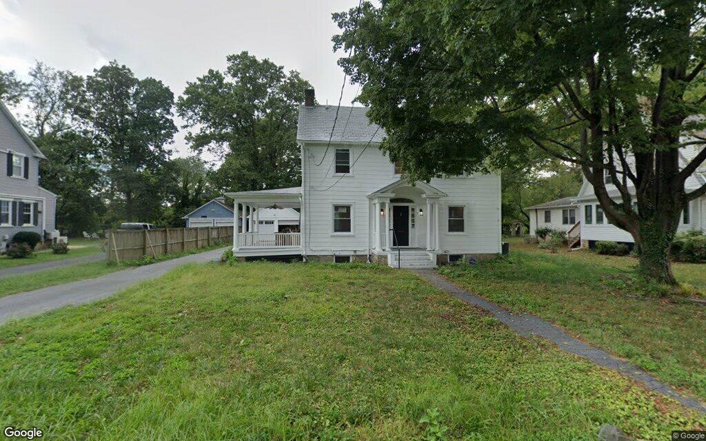 $720,000, single-family house at 7 Beechwood Avenue