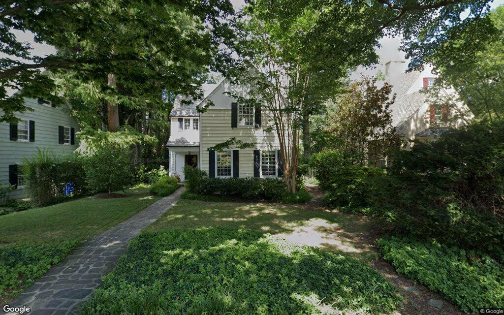 $650,000, single-family house at 310 Broxton Road