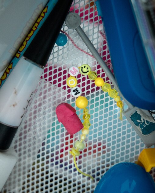 HAGERSTOWN, MD – June 4, 2025: A bracelet Riley Hoang, 6, made for her mother is seen on a basket. Her mother, Mong “Melissa” Tuyen Thi Tran has been taken into ICE custody.