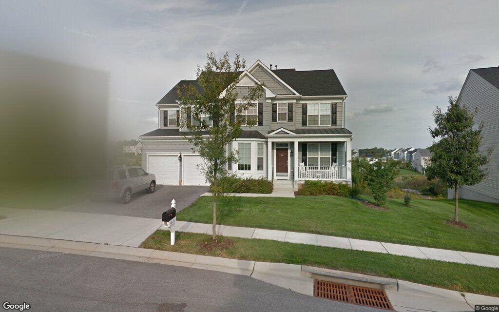 $980,000, single-family house at 6609 Pebble Brooke Road