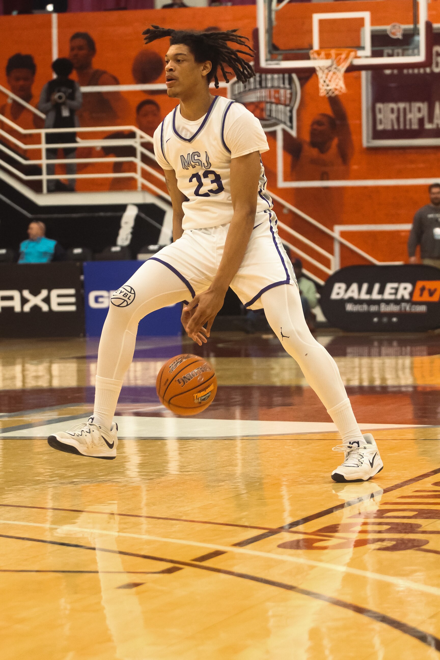 Mount. St. Joe's Tyonne Farrell won MVP honors in the Gaels 54-48 win over Kentucky's North Laurel High School