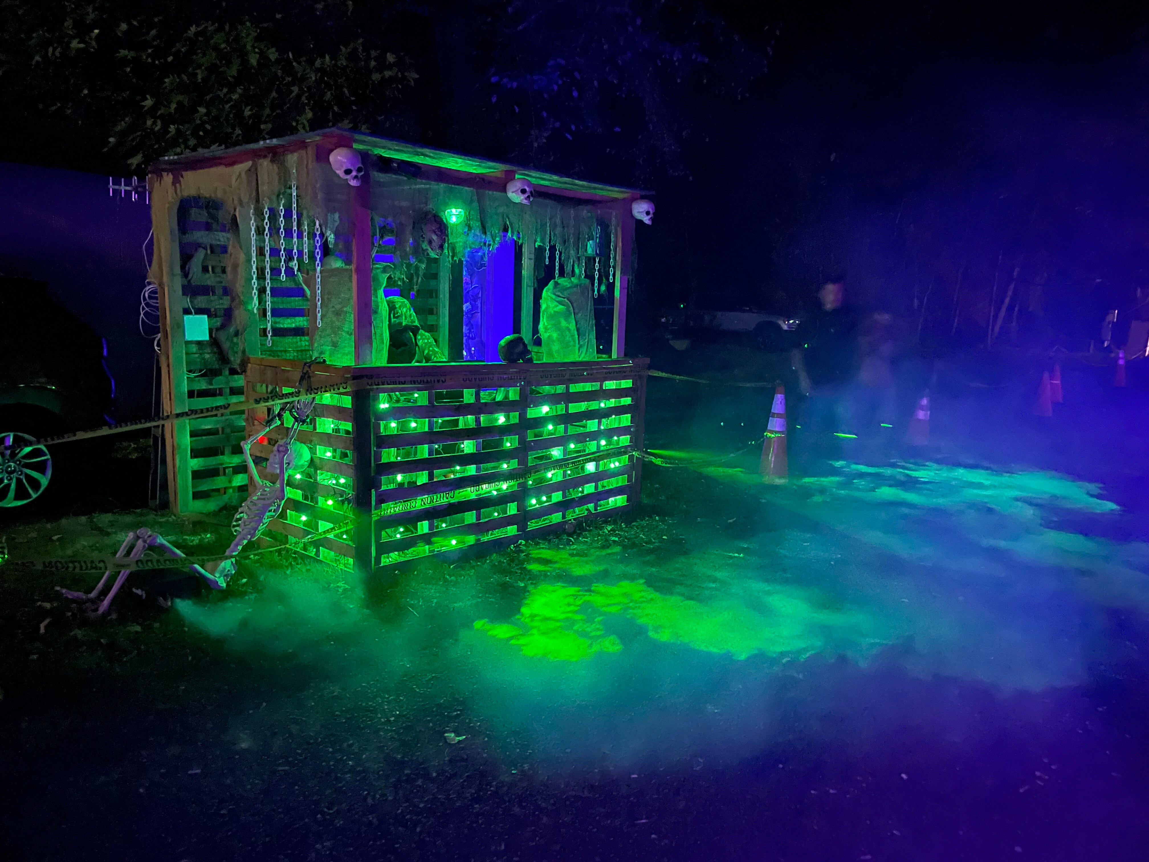 A small bandstand-like building blares spooky music and uses smoke machines to turn the area around it green. Fort Howard Dungeons has many sites like this one, but they do not allow flash photography inside. We managed to take this one without a flash before it got too dark.