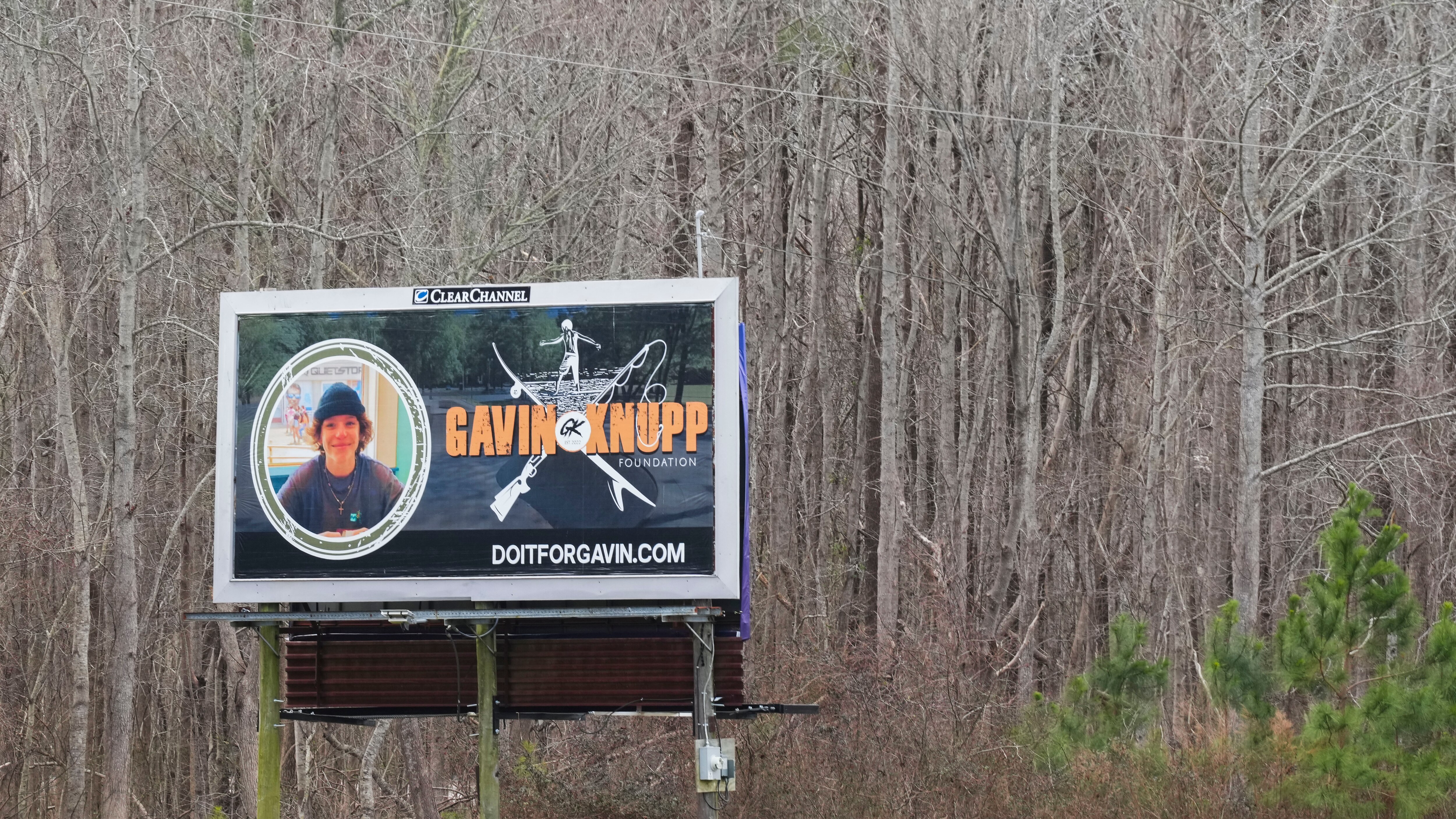 Many local businesses, some recognizable by tourists, have put slogans of support for Gavin Knupp.