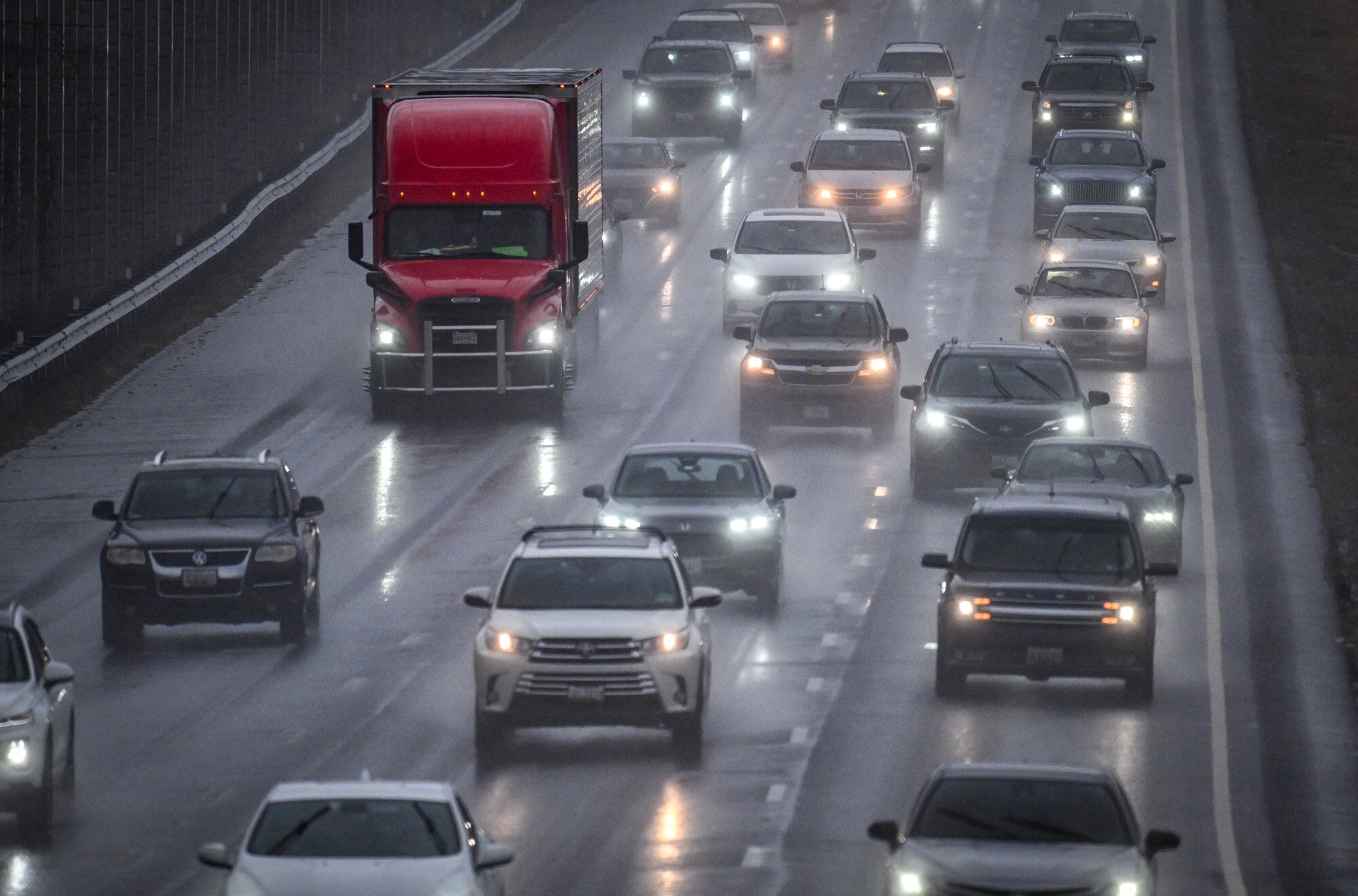 Over 2.3 million Marylanders are expected to travel during the holiday season with many hitting the road this weekend, according to AAA Mid-Atlantic.