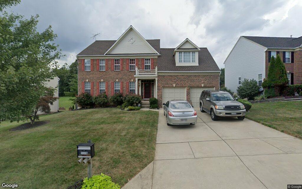 $755,000, detached house at 11116 Lake Victoria Lane 