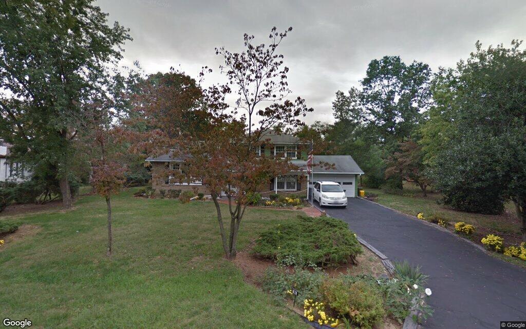 $825,000, single-family residence at 706 Capri Road