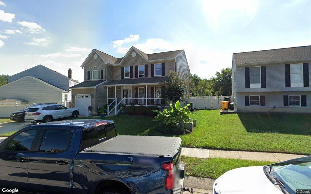 $540,000, single-family house at 1211 Sedge Court