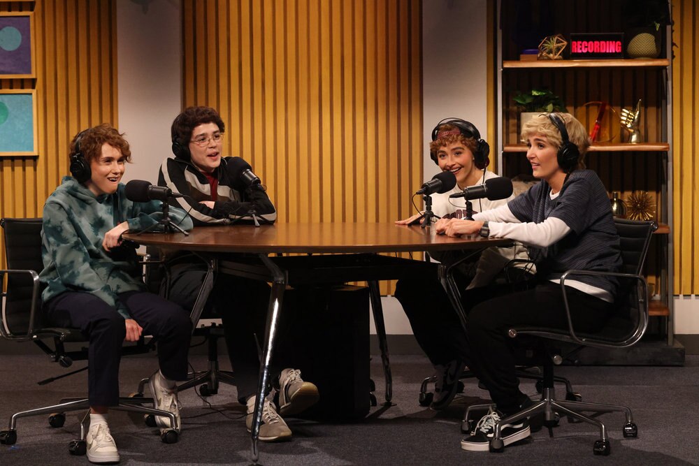 SATURDAY NIGHT LIVE -- Episode 1887 -- Pictured: (l-r) Veronika Slowikowska as Jason, Jane Wickline as Kyler, host and musical guest Sabrina Carpenter as Tayson, and Chloe Fineman as Braylor during the "Boys Podcast" sketch on Saturday, October 18, 2025