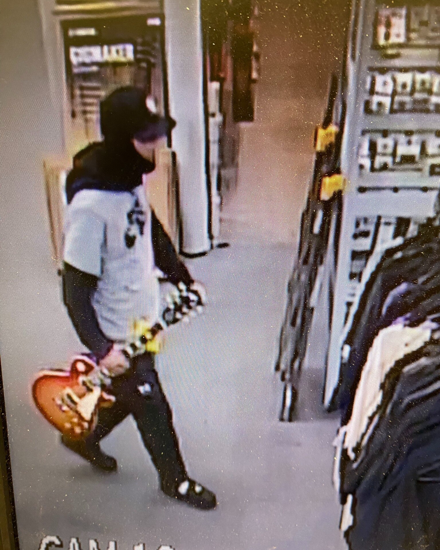 A Baltimore County music shop is trying to find the man who stole a $2,200 electric guitar from them last weekend. Bill’s Music, located in Catonsville, posted about the robbery on Facebook on Sunday.
