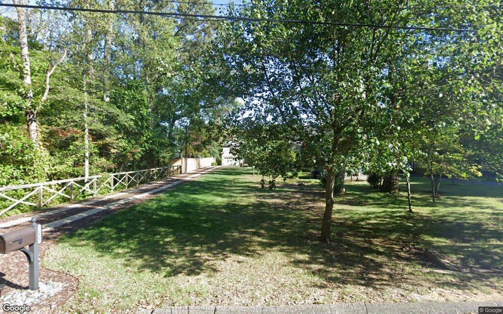 $1.1 million, detached house at 186 Acton Road