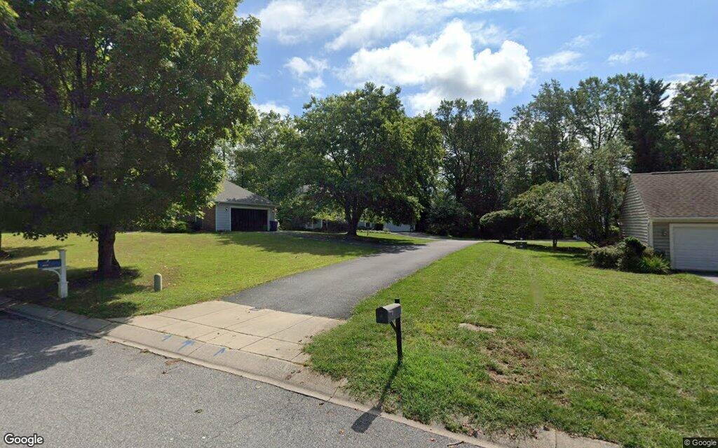$762,000, single-family home at 10307 Waverly Woods Drive